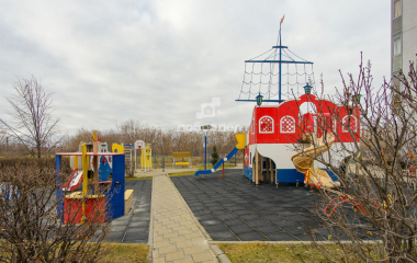 Екатеринбург, ул. Юмашева,15