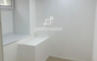 Екатеринбург, ул. Красных командиров,1