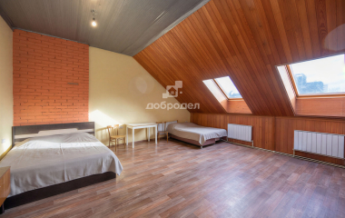 Екатеринбург, ул. Очеретина,8