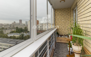 Екатеринбург, ул. Академика Бардина,48А