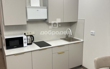 Екатеринбург, ул. Крауля,107/4