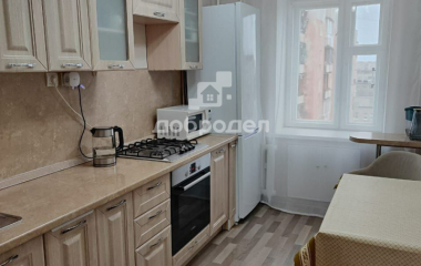 Екатеринбург, ул. Старых Большевиков,54а