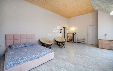 Екатеринбург, ул. Очеретина,8