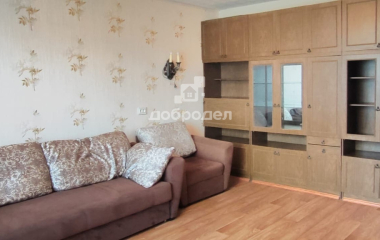 Екатеринбург, б-р. Сиреневый,21