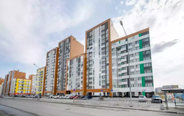 Екатеринбург, пр-кт. Академика Сахарова,51