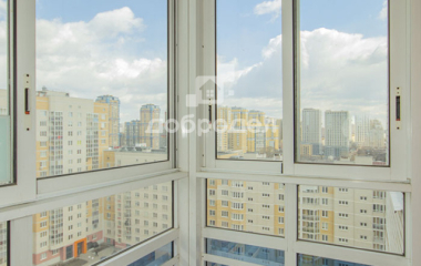 Екатеринбург, ул. Николая Островского,5