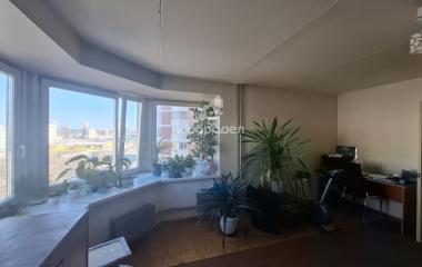 Екатеринбург, ул. Академика Шварца,4