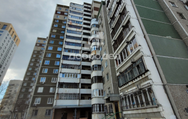 Екатеринбург, ул. Калинина,8