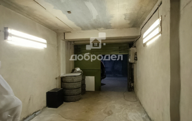 Екатеринбург, ул. Фронтовых бригад,12