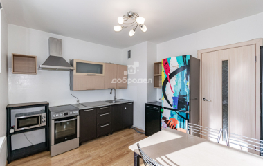 Екатеринбург, ул. Рассветная,8/1