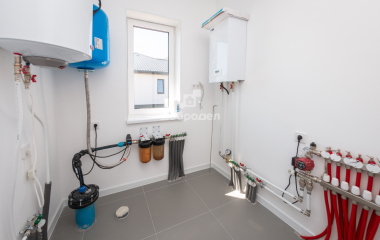 Арамиль, ул. Гагарина, д. 9