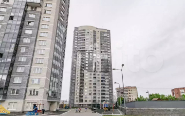 Екатеринбург, ул. Пехотинцев,4/2