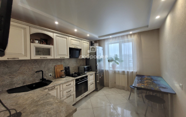 Екатеринбург, ул. Красных командиров,106