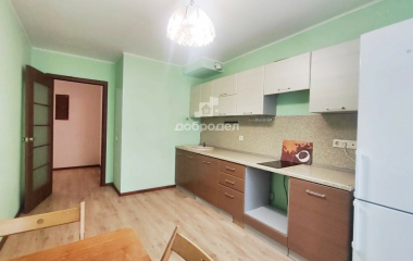 Екатеринбург, ул. Патриотов,6/3