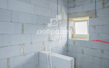 Березовский, ул. Добролюбова,13