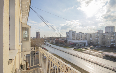 Екатеринбург, пр-кт. Космонавтов,48