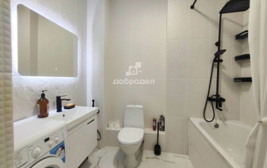 Екатеринбург, б-р. Новосинарский,5