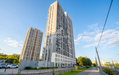 Екатеринбург, ул. 8 Марта,202/3