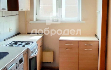 Екатеринбург, б-р. Сиреневый,21
