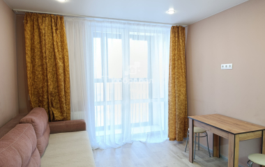 Екатеринбург, мкр. Светлый,10