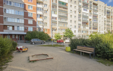 Екатеринбург, ул. Бахчиванджи,8