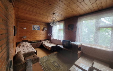городской округ Среднеуральск, посёлок Мурзинка, ул. Полевая,27
