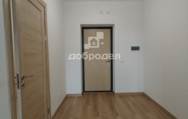 Екатеринбург, ул. Крестинского,2