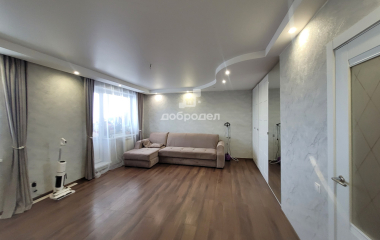 Екатеринбург, ул. Красных командиров,106