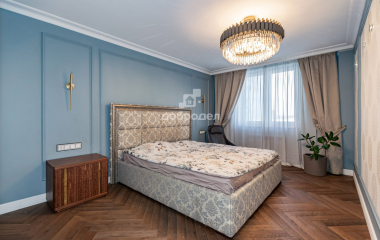 Екатеринбург, ул. Яскина,12