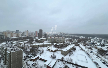 Екатеринбург, ул. Рощинская,21