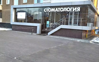 Екатеринбург, ул. Бакинских комиссаров,100