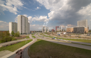 Екатеринбург, ул. Евгения Савкова,4