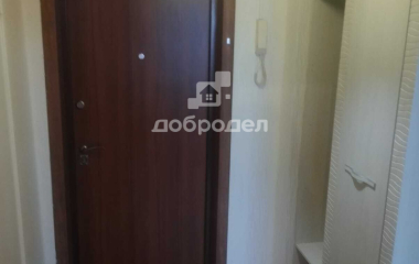 Екатеринбург, ул. Крестинского,37/1