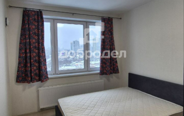 Екатеринбург, ул. Металлургов,63