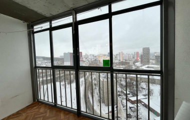 Екатеринбург, ул. Рощинская,21