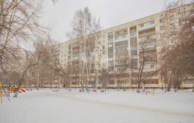 Екатеринбург, ул. Бахчиванджи,12