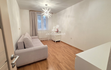 Екатеринбург, ул. Адмирала Ушакова,4