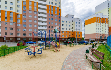 Екатеринбург, ул. Яскина,8