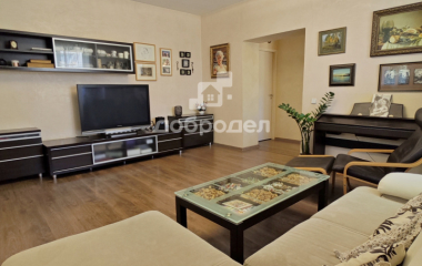 Екатеринбург, ул. Краснофлотцев,61