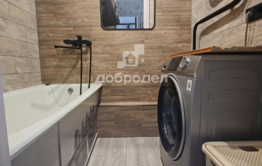 Екатеринбург, ул. Уральских рабочих,42