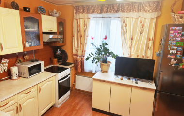 Екатеринбург, ул. Учителей,16 Г