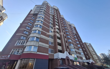 Екатеринбург, ул. Академика Шварца,4