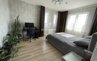 Екатеринбург, ул. Краснолесья,74