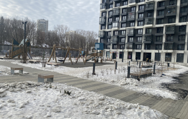 Екатеринбург, ул. Хуторская,1/4