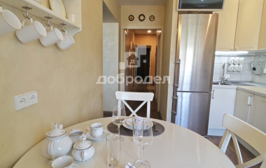 Екатеринбург, ул. Краснофлотцев,61