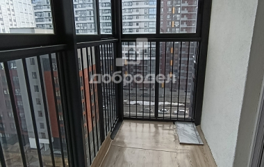 Екатеринбург, ул. Крауля,105