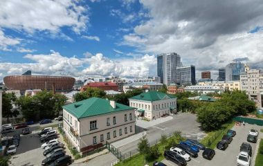 Екатеринбург, ул. Розы Люксембург,69/2