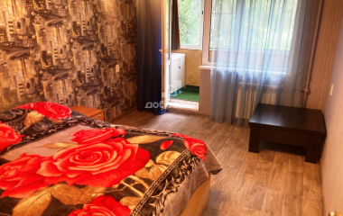 Екатеринбург, ул. Академика Бардина,8