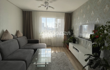 Екатеринбург, ул. Краснолесья,74