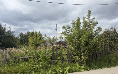 Красный, ул. Лазурная,1